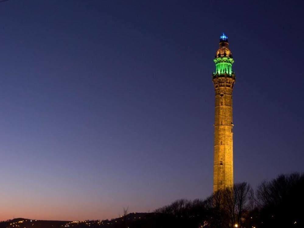 The Tower House Hotel Halifax Extérieur photo