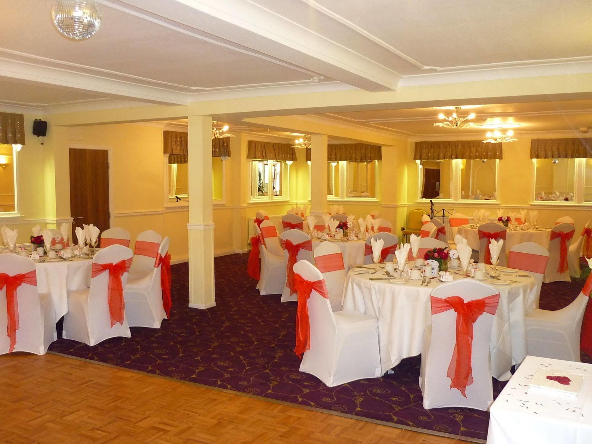The Tower House Hotel Halifax Extérieur photo
